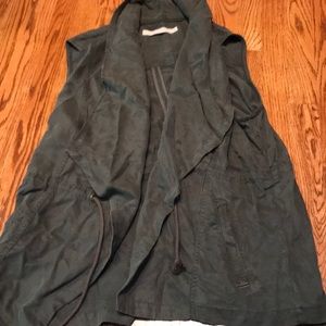 Army green Max Jeans vest